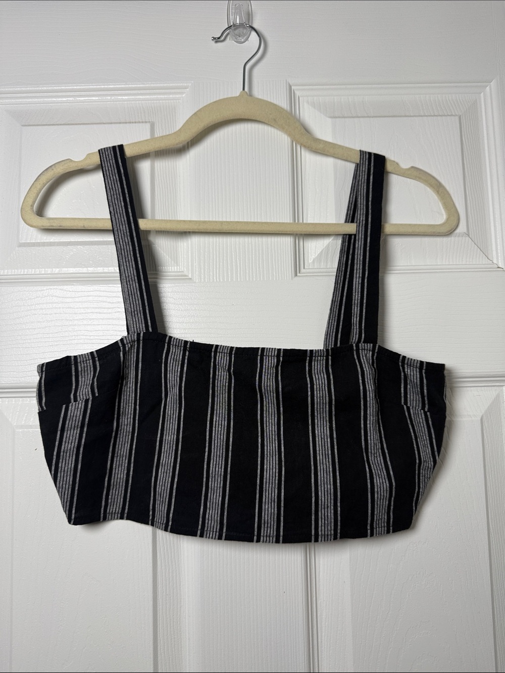 Forever 21 Black and White Vertical Stripe Crop Top